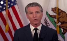 Il Governatore della California: "La democrazia e' sotto attacco"