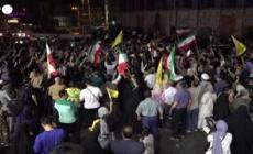 Teheran, la gente festeggia dopo il lancio di missili contro Israele da parte dell'Iran
