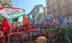 Sciopero metalmeccanici, 5mila in corteo a Napoli: "Senza contratto si blocca l'Italia"