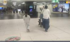 Italo-iraniana e figlia, fuggite da Teheran, sbarcano a Roma -Video