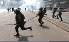 Kenya, scontri fra manifestanti e forze dell'ordine a Nairobi