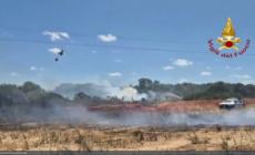 Incendi di vegetazione in Sardegna, roghi a Sassari e alla Maddalena