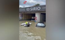 Nubifragio a San Benedetto, auto bloccate nei sottopassi