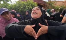 Rafah, "La fame ci ha uccisi": i palestinesi piangono i parenti morti in attesa degli aiuti