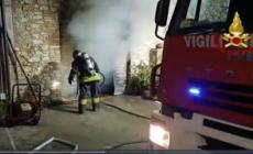 Calvi dell'Umbria, incendio nella notte distrugge un minimarket