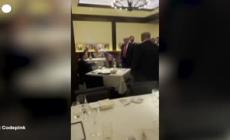 Trump a cena fuori, cori "Sei l'Hitler dei nostri tempi"