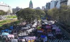 Argentina, nuova manifestazione contro i tagli voluti da Milei