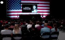 Veglia per Charlie Kirk degli studenti della Utah Valley University