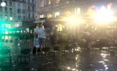 Maltempo in Francia, alluvione colpisce il Porto Vecchio di Marsiglia