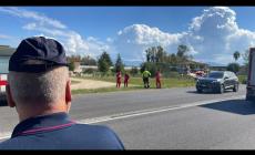 Velivolo precipitato a Sabaudia: aereo in fiamme, morti due militari