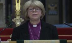 Inghilterra, Sarah Mullally prima donna a capo della Chiesa anglicana
