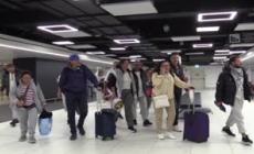 Flotilla, cori ed abbracci per gli italiani a Fiumicino