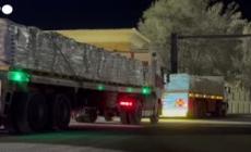 Camion di aiuti verso Gaza al valico di Rafah
