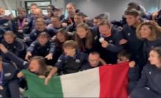 Mondiali atletica leggera, lo sbarco festoso a Fiumicino degli azzurri paralimpici