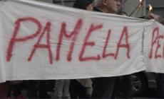 Milano, fiaccolata per Pamela Genini: "Per lei e per tutte"