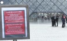 Parigi, furto al Louvre: le reazioni dei turisti alla chiusura del museo