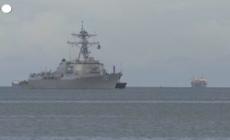 Cacciatorpediniere americano USS Gravely a 10 km dalle coste dela Venezuela