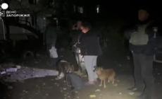 Raid russo su Zaporizhzhia, soccorritori al lavoro tra le macerie