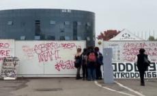 Rave nel Modenese, 5mila partecipanti nella fabbrica abbandonata della Bugatti