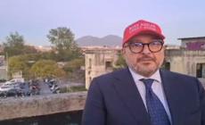 Sangiuliano sfoggia il cappellino alla Trump: "Make Naples Great Again"