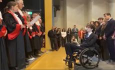 Torino, si laurea il giovane che fu colpito da una bici lanciata ai Murazzi