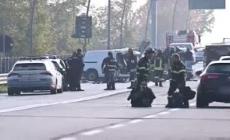 Scontro tra auto sulla tangenziale sud di Bergamo, due morti
