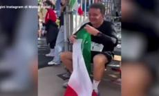 Renzi corre la maratona di Atene, "finita in 4ore e 10 minuti"