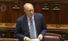 Femminicidi, Valditara difende il Ddl: "Dette falsita', vergogna". Ed e' bagarre