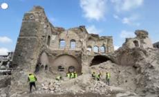 Gaza, gli abitanti iniziano a restaurare la fortezza storica danneggiata dalla guerra