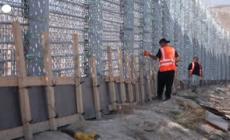 Libano, muri in costruzione al confine con Israele