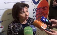 Roccella: "Non c'e' legame tra educazione sessuale e calo delle violenze"