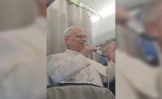 Il Papa in volo verso la Turchia: "Auguri per il Ringraziamento, giorno meraviglioso per celebrarlo"