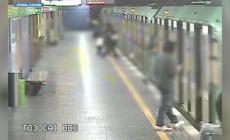 Milano, passeggeri della metro scippati in tempo record