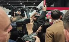 A Piu' Libri Piu' Liberi i manifestanti cantano "Bella ciao" contro Passaggio al Bosco