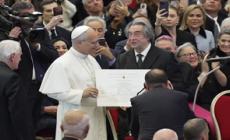 A Riccardo Muti il premio Ratzinger dalle mani di papa Leone