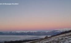 Il "lago di nubi" visto dai monti di Introdacqua