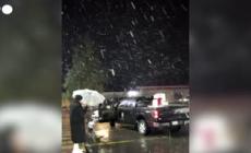 Arabia Saudita, rara nevicata sulla citta' di Hail