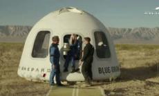 Per la prima volta una donna su sedia a rotelle vola nello spazio