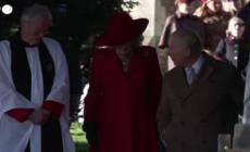 Regno Unito, i saluti della Royal Family dopo la messa di Natale