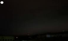 Allarme aereo in tutta l'Ucraina, potenti esplosioni a Kiev