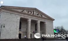 Mosca riapre il teatro di Mariupol a tre anni dalla strage
