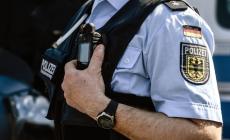 Rapina da almeno 30 milioni di euro per la "banda del buco" in Germania. Folla di clienti agli sportelli, arriva la polizia