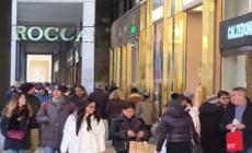 Torino, al via i saldi: abbigliamento e calzature i piu' gettonati