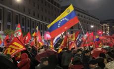 Azione militare in Venezuela: protesta nei pressi dell'ambasciata americana a Roma