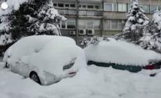 Abbondanti nevicate in Bosnia, strade in tilt e blackout elettrici