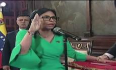 Davanti al parlamento venezuelano il giuramento di Rodriguez come presidente ad interim