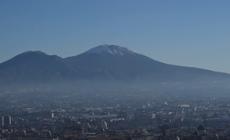 Prima neve dell'anno sul Vesuvio