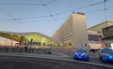 Aggredito vicino alla stazione a Roma, grave un funzionario. Scatta il maxi blitz