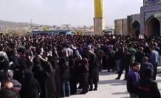Iran, i partecipanti a un funerale gridano "morte a Khamenei"