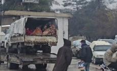 Siria, i curdi sfollati arrivano a Qamishli dopo l'avanzata dell'esercito